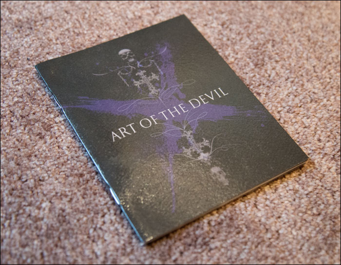 Devil-May-Cry-4-LImited-Edition-Art-Book