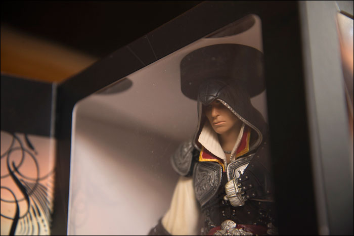 Assassins-Creed-II-Black-Edition-Ezio-Close