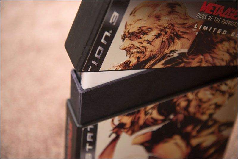 Metal-Gear-Solid-4-Limited-Edition-NA-Open-2