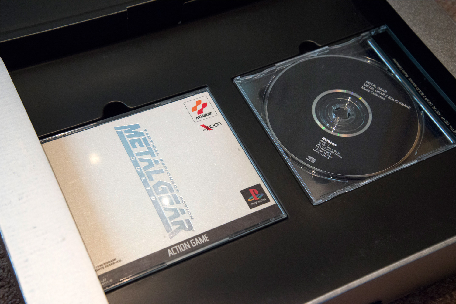 Metal-Gear-Solid-Premium-Package-Discs